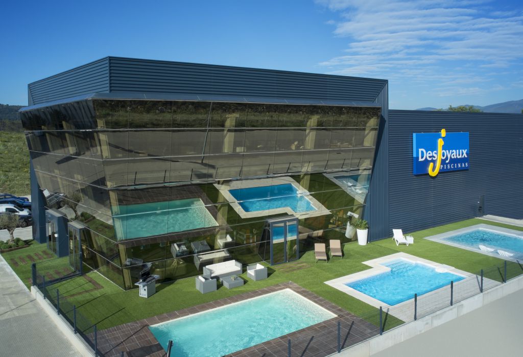 Piscinas en Girona | Piscinas Desjoyaux